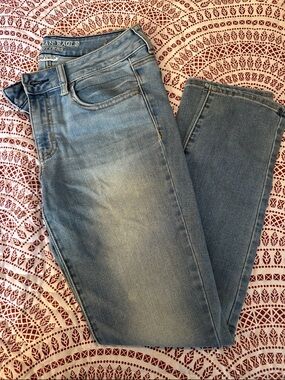 American Eagle Light Wash Jeggings